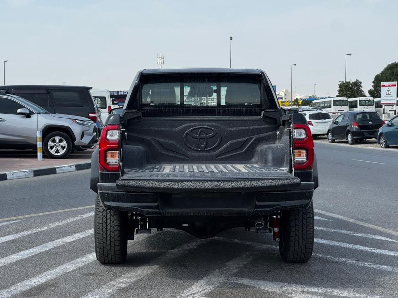 Toyota Hilux 2025 TOYOTA HILUX GR SPORT 4.0L PETROL