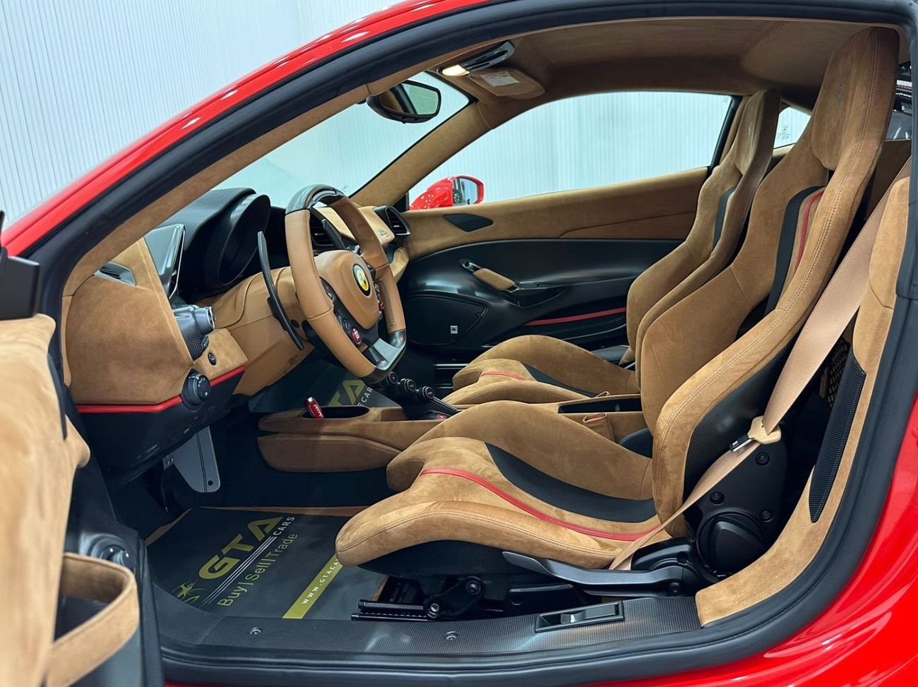 فيراري 488 2019 Ferrari 488 Pista, Jul 2025 Ferrari Warranty + Nov 2025 Service Contract , Full Service History