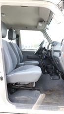 تويوتا لاند كروزر 70 LC76 STD Std 4.5L 4WD