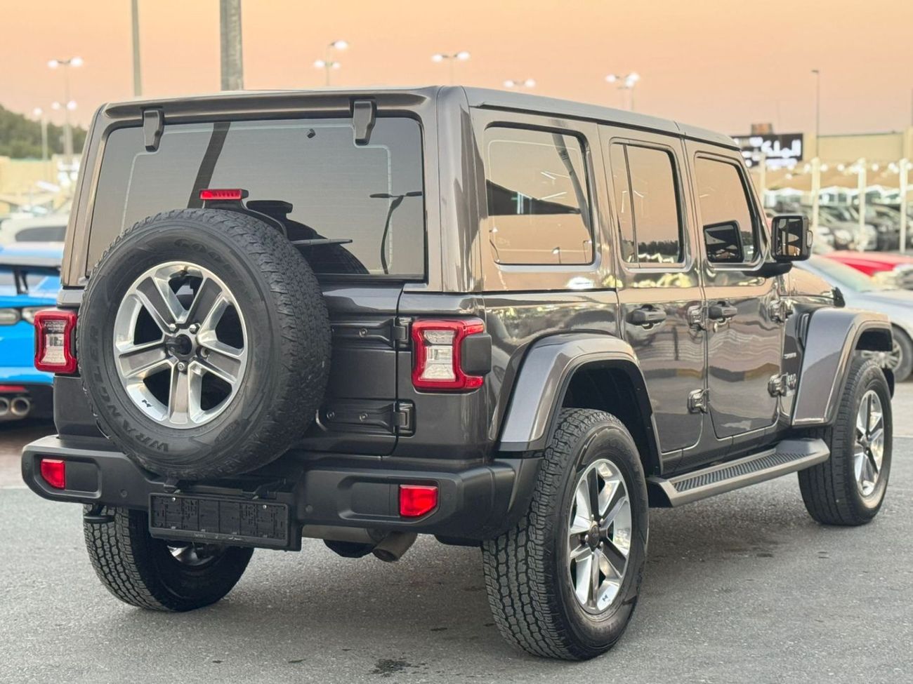 Jeep Wrangler Sahara 3.6L A/T (5 Seater)