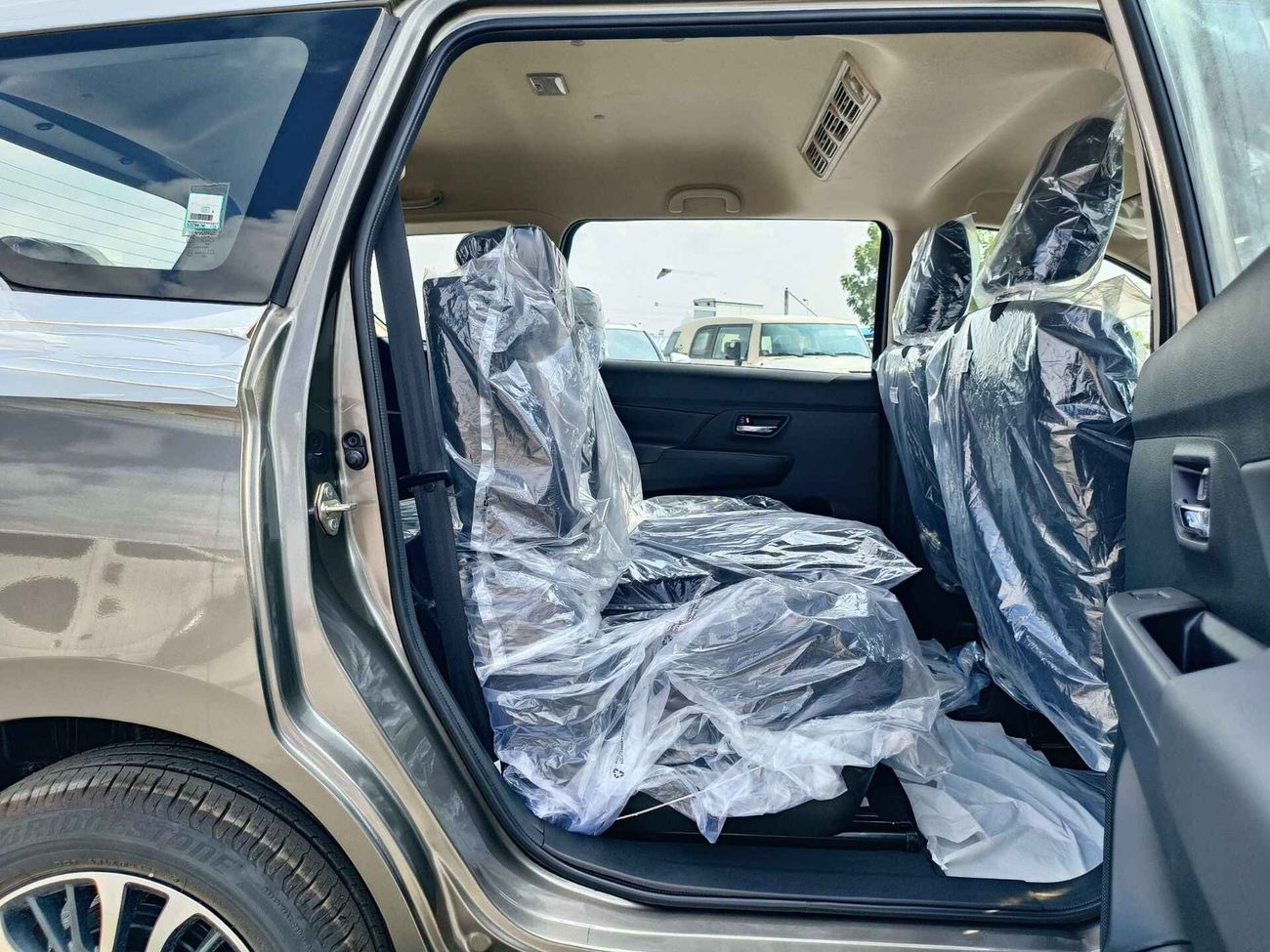 Suzuki Ertiga 1.5L Petrol, DVD +Camera / Push Start / 7 Seater 2024 (CODE # ERGLXF)