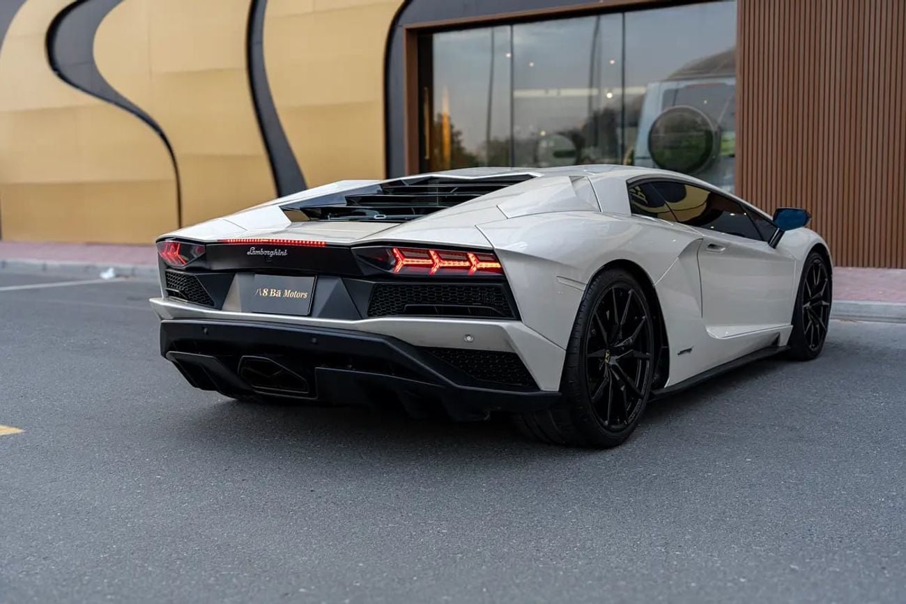 لامبورغيني سيان رودستر GCC Specs | Super Clean and Low Mileage