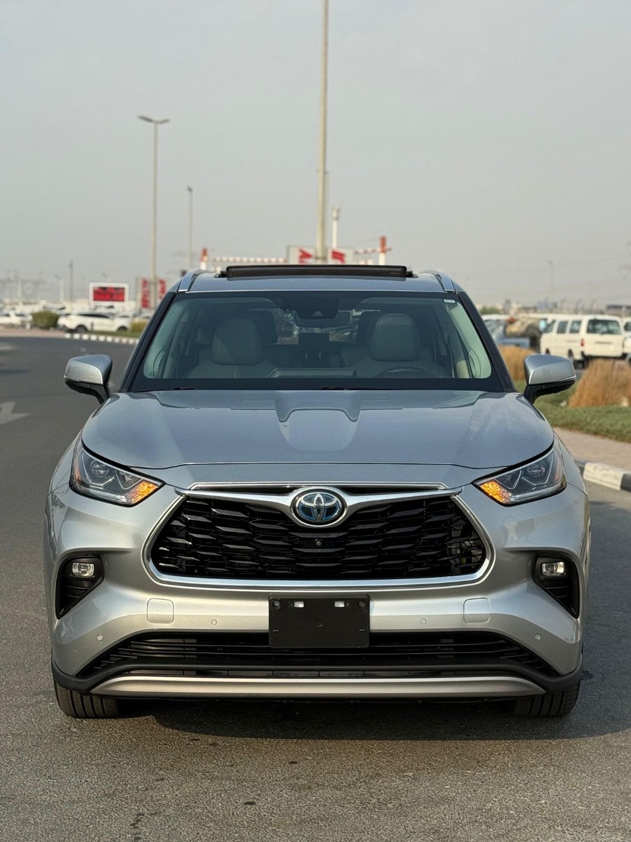 Toyota Highlander Platinum Full Option | panoramic | 360 Camera | leather | hybrid 2.5