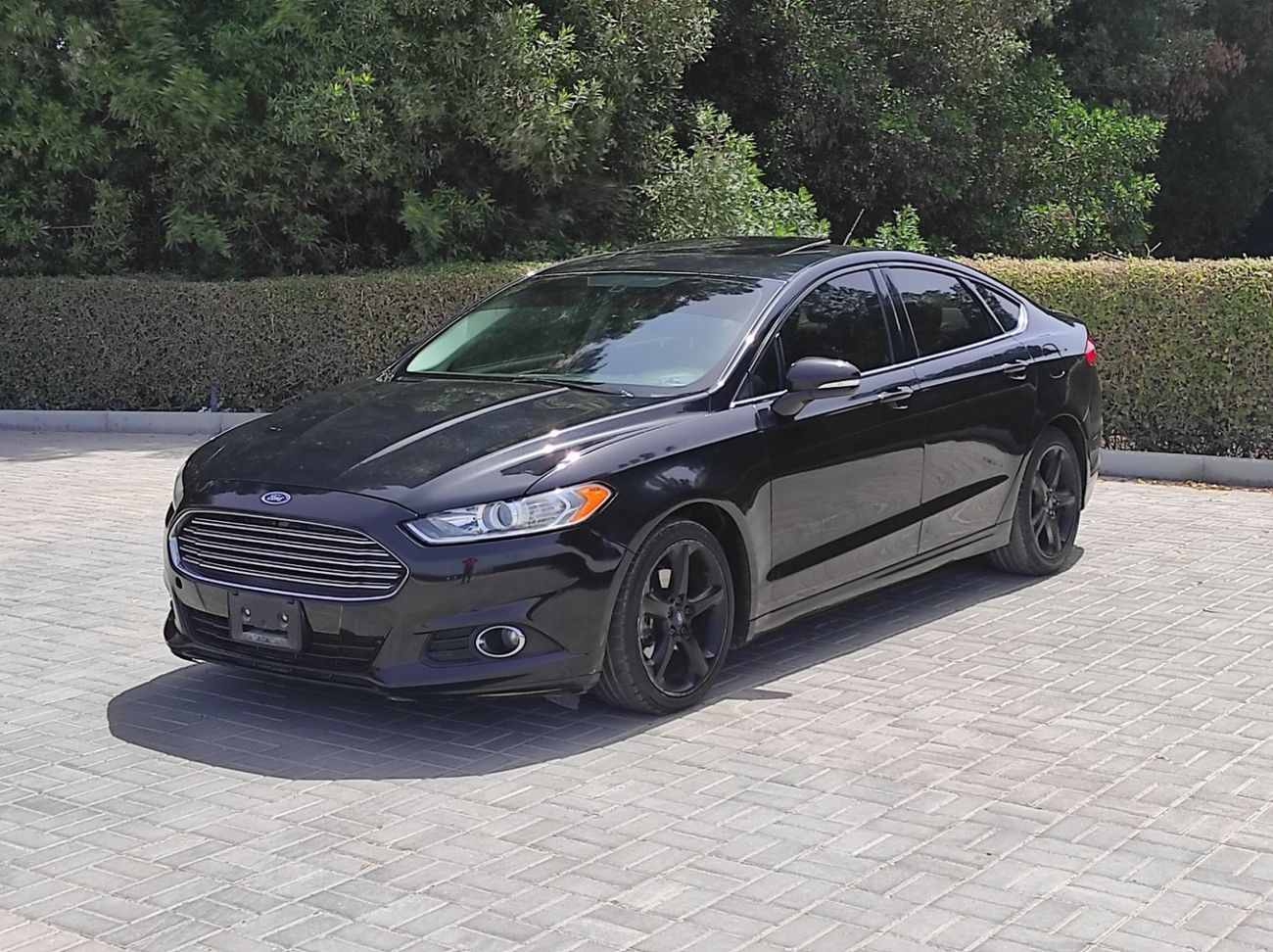 Ford Fusion SE 2.0L Ford fusion 2015 Gcc V4 full options no1