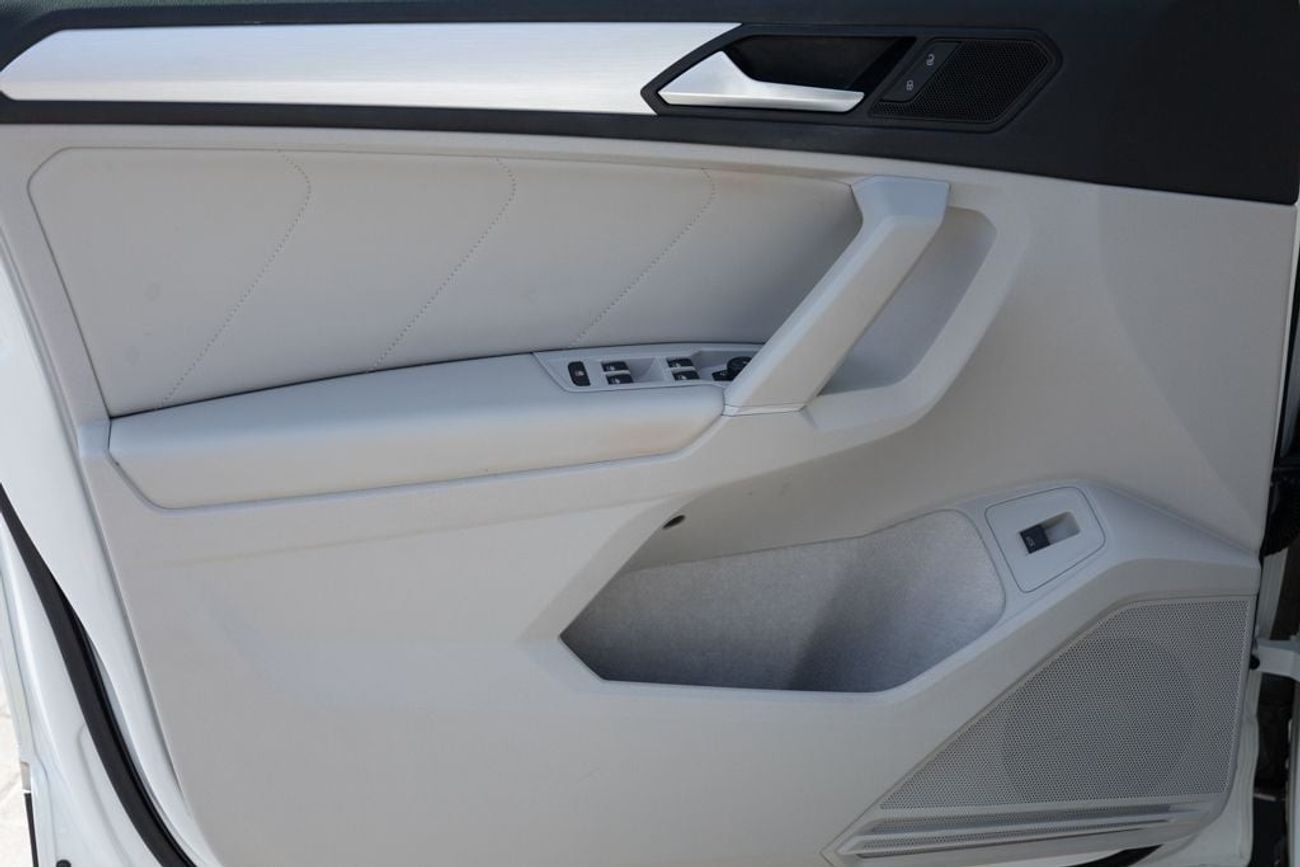 Volkswagen Tiguan SEL 2.0L