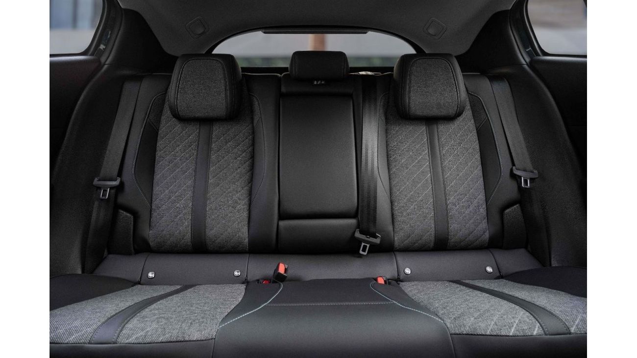 Peugeot 408 408 | 2,252 P.M  | 0% Downpayment | ALLURE 1.6L T