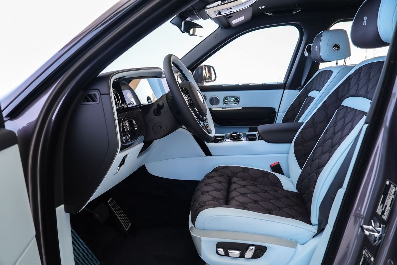 Rolls-Royce Cullinan Rolls Royce Cullinan Black Badge Series 2 Duality Seats