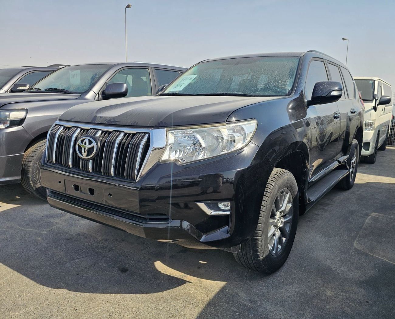 Toyota Prado VXR LHD 4.0L V6 1GR Petrol engine Automatic Gear 4WD 7 Seats 5 Doors
