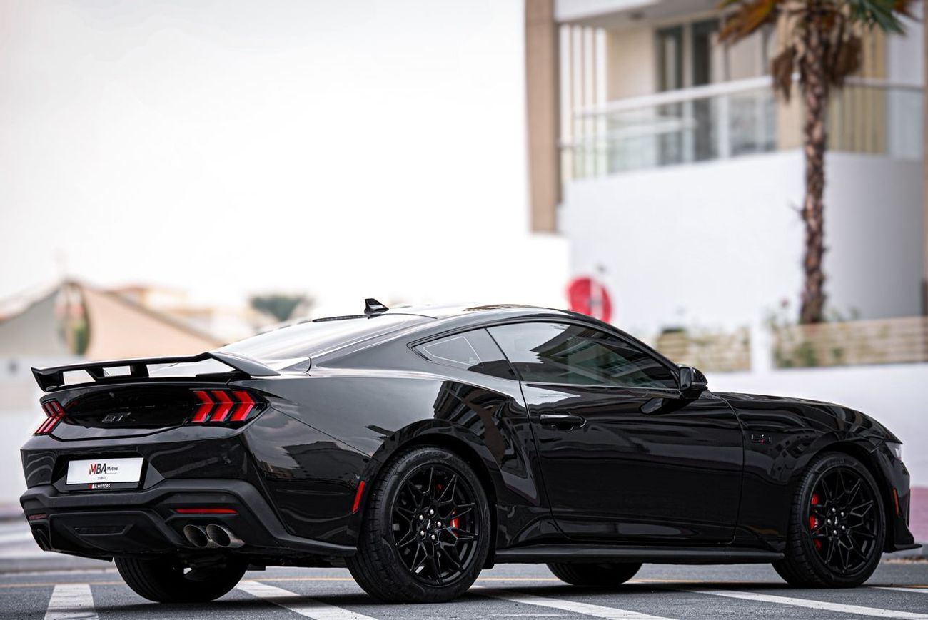 فورد موستانج GT Premium 5.0L (435 HP) Coupe A/T
