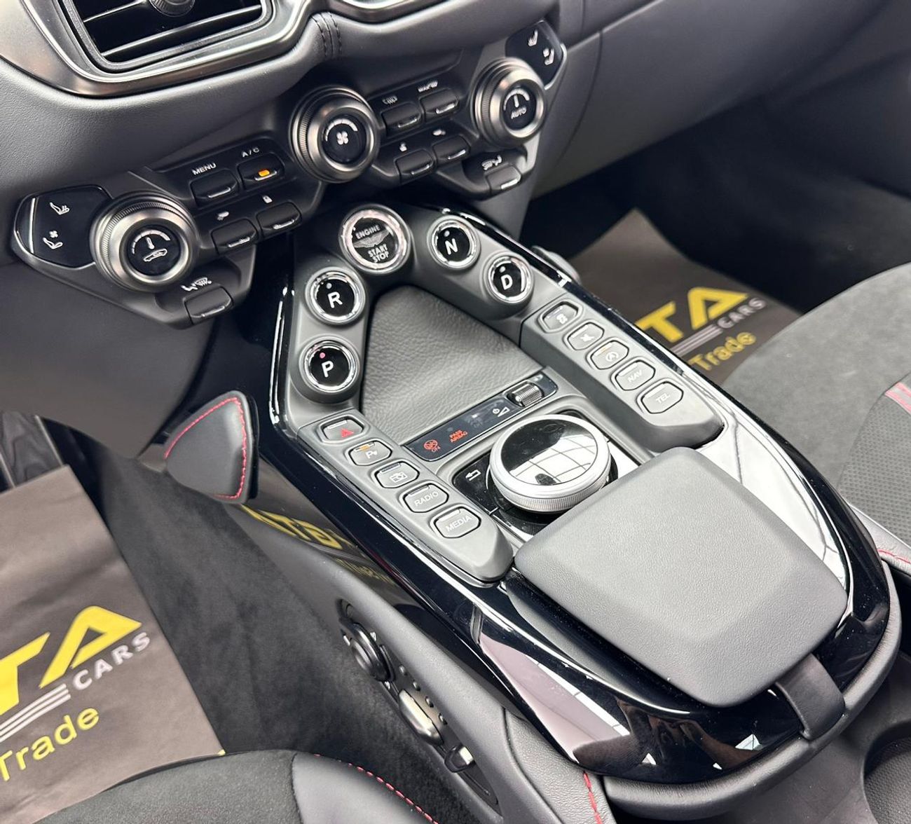 أستون مارتن فانتيج 2022 Aston Martin Vantage V8, 2027 Aston Martin Warranty, 2028 Aston Martin Service Contract, Aston