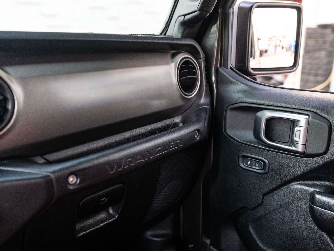 Jeep Wrangler Sport 3.6L A/T (4 Seater)