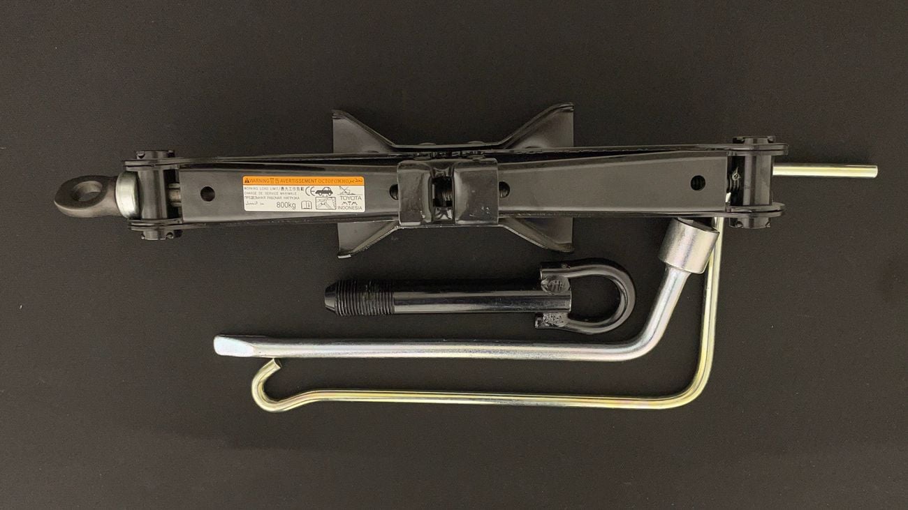 تويوتا يارس SE 1.5 | بدون دفعة مقدمة | اختبار القيادة في المنزل