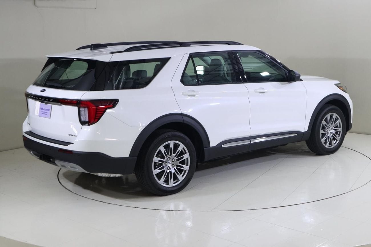 Ford Explorer Active 200A 2.3L 4WD E3325 / FOC Insurance + Registration / AL TAYER MOTORS / AL QOUZ SHOWROOM