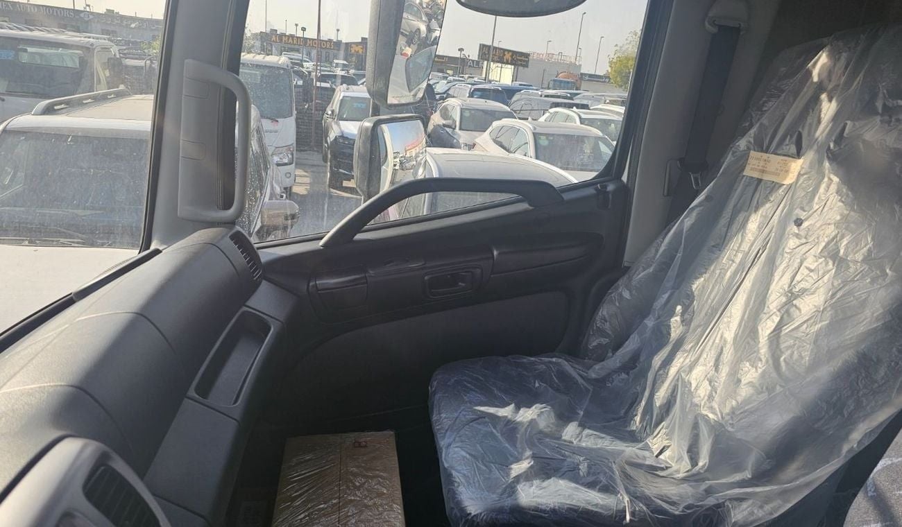 Hino 500 1927 7.6L 6-CYLINDER DIESEL