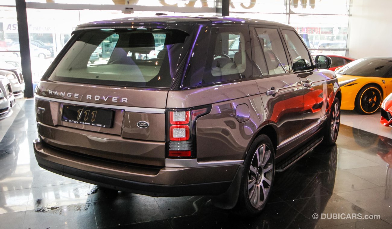 Land Rover Range Rover Vogue SE Supercharged with Autobiography Badge