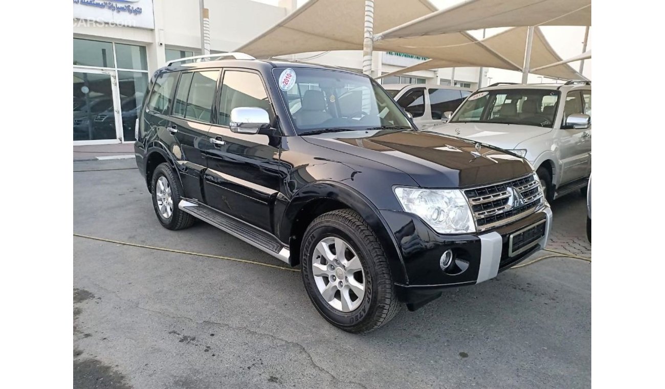 Mitsubishi Pajero ACCIDENTS FREE / ORIGINAL COLOR / 2 KEYS / CAR IS IN PERFECT CONDITION INSIDE OUT / NO 1 FULL OPTION