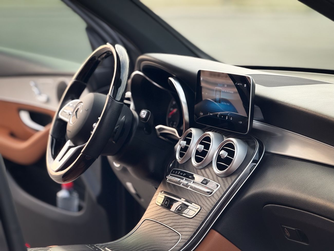 مرسيدس بنز GLC 300