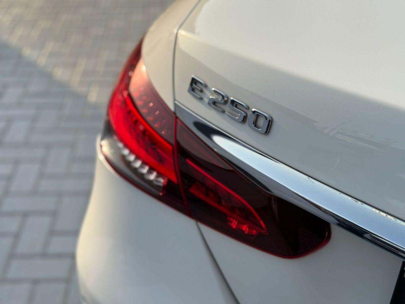 Mercedes-Benz E 250 MERCEDS E 250 2021