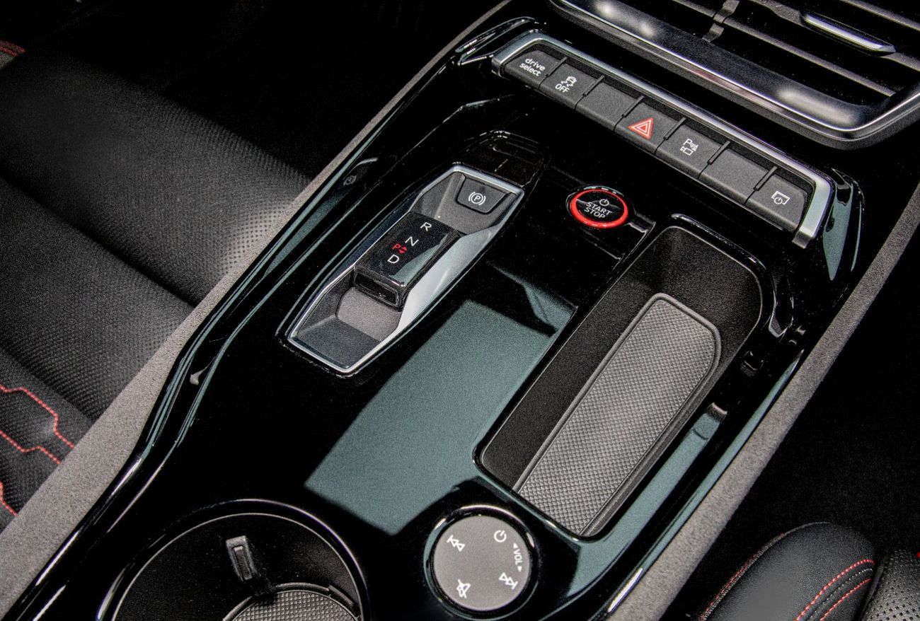 أودي إي ترون جي تي quattro