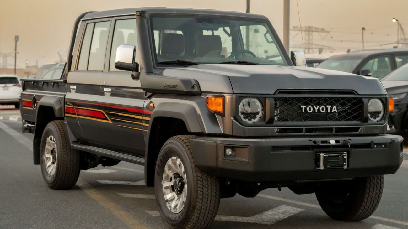 Toyota Land Cruiser Pick Up 79 DC V6 4.0L Petrol Z1 A/T 2025YM