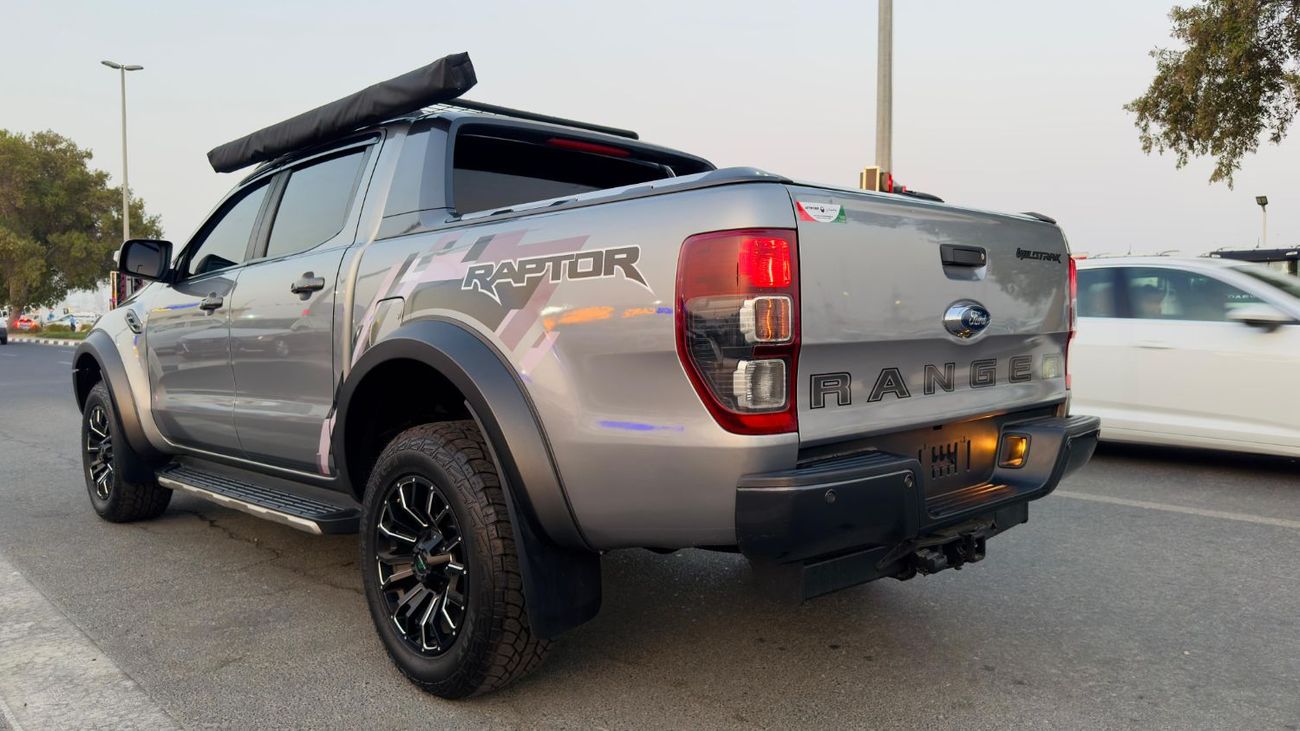 Ford Ranger 3.2L DIESEL 4WD | RHD | AUTOMATIC | ROOF RACK + LEATHER SEATS + MULTIMEDIA + BOOT SHUTTER