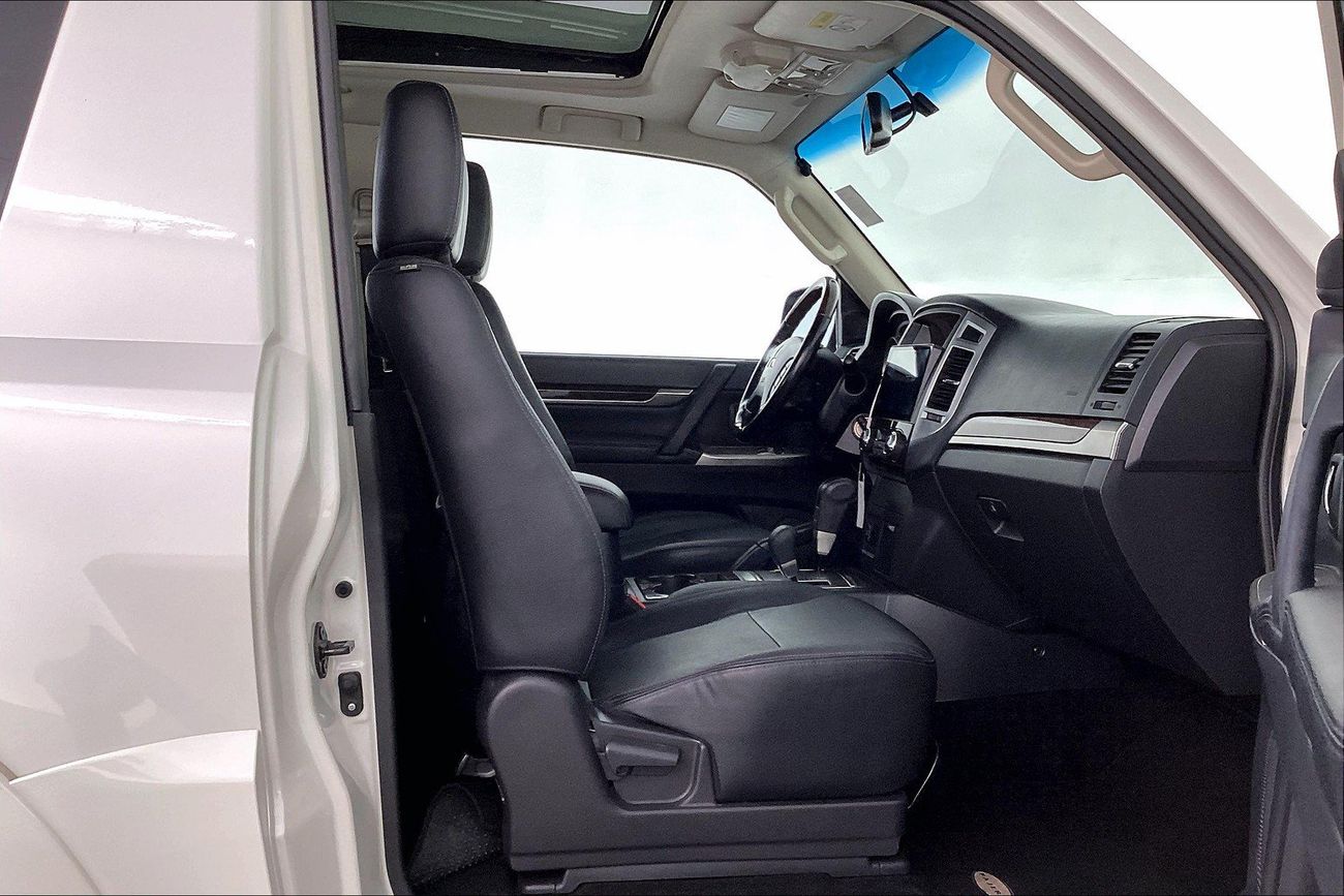 ميتسوبيشي باجيرو GLS Highline | شامل الضمان | 0 ﺪﻔﻋﺓ ﺃﻮﻟﻯ