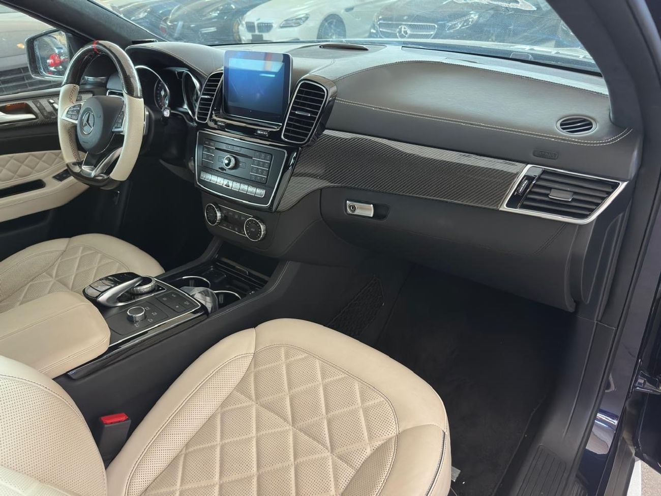 مرسيدس بنز GLE 43 AMG Coupe 3.0L MERCEDES GLE 43 AMG COUPE 2017 | CAVANSITE BLUE PAINT | DESIGNO PACKAGE | CARBON INTERIOR