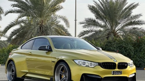 BMW M4 Std BMW M4 GTRS4 2015