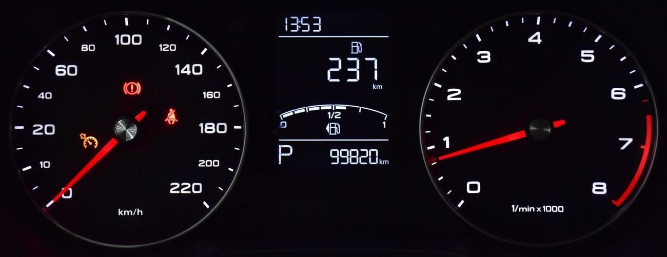 MG 5 EXCELLENT DEAL for our MG 5 ( 2022 Model ) in Silver Color GCC Specs