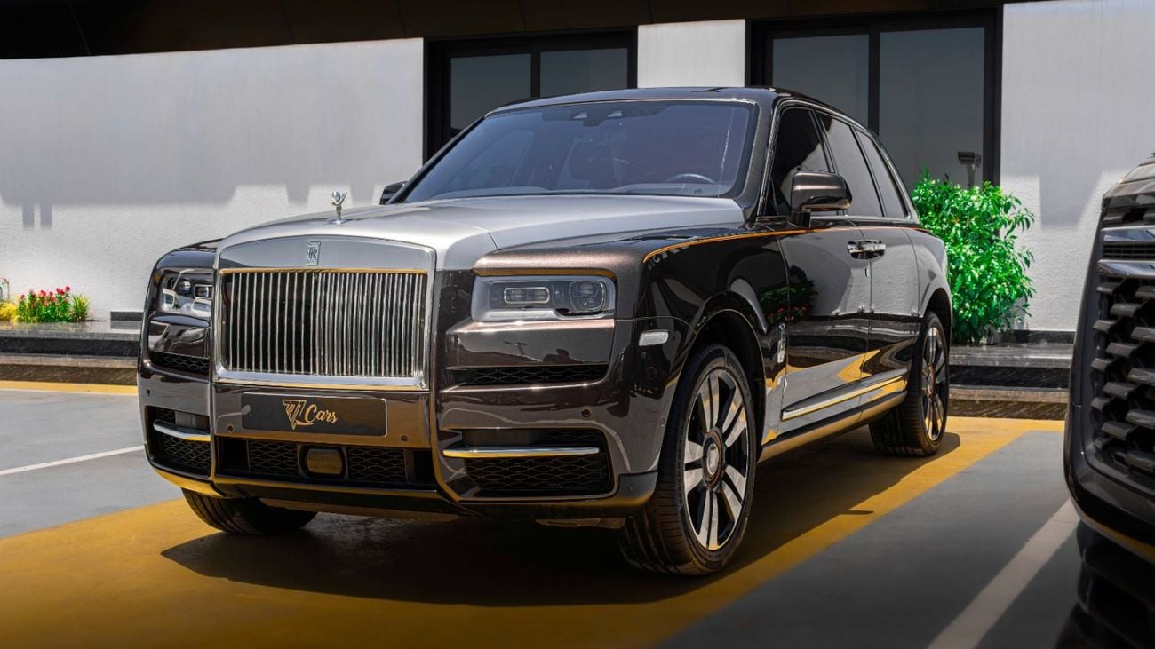 Rolls Royce Cullinan STD 2023 GCC 4 SEATS VIP DEALER WARRANTY AND SERVICES