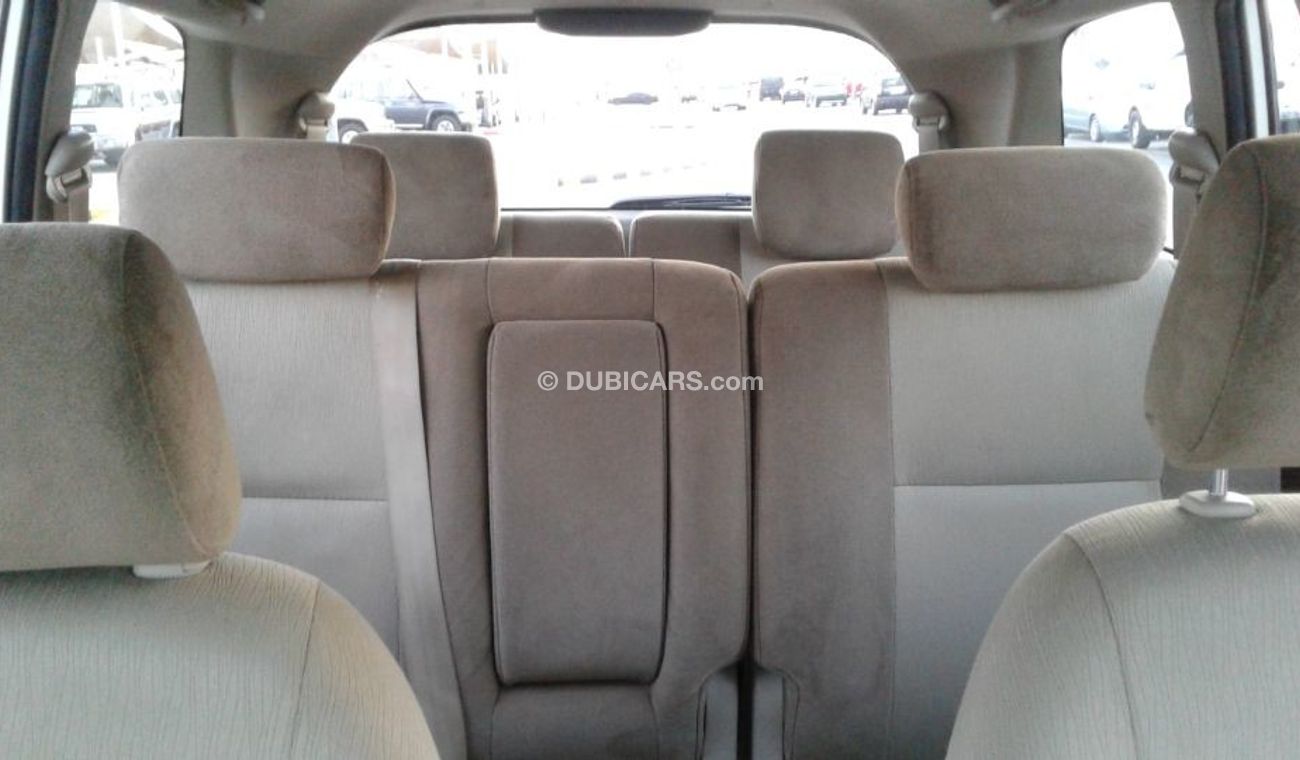 تويوتا إينوفا ابيض خليجى 2015 فتحة سقف رقم 1فل ابشن كامل بحالة جيدة