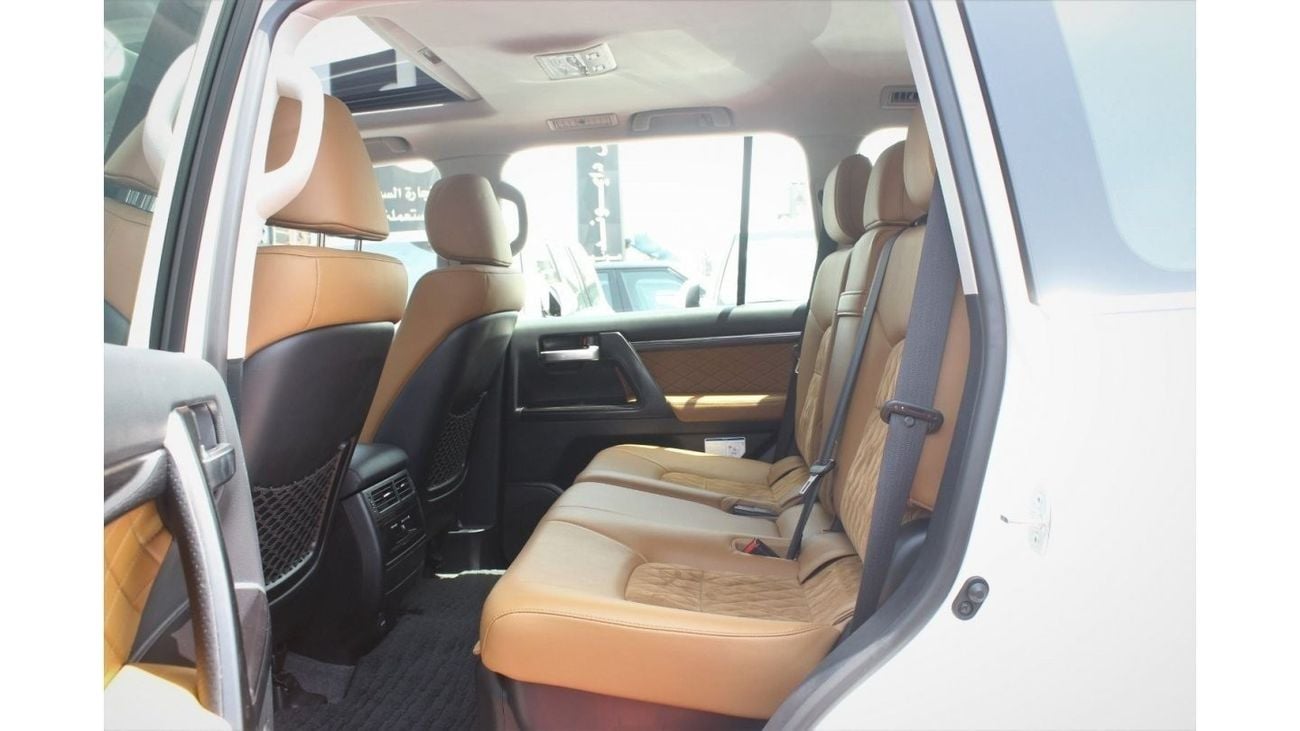 Toyota Land Cruiser GXR1