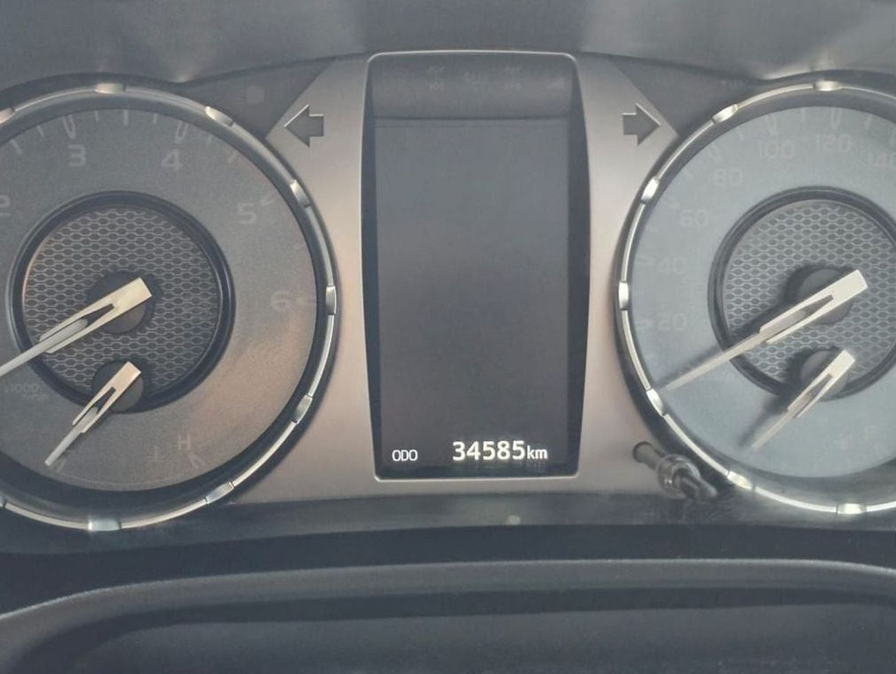 Toyota Hilux S GLX 2.8L AWD A/T (Right hand Drive)