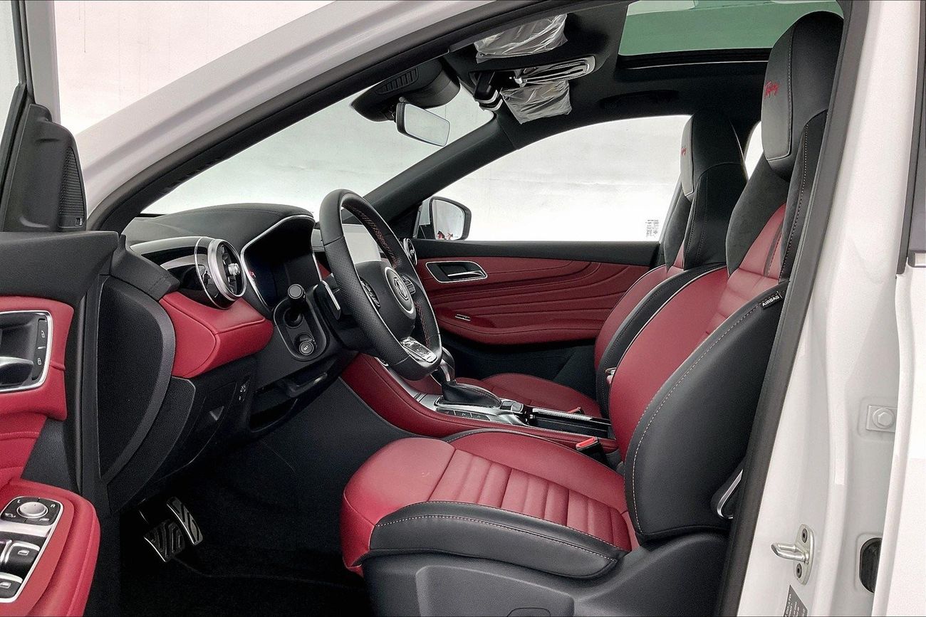 أم جي RX8 Comfort | ضمان مجاني لمدة عام | 0 دفعة أولى