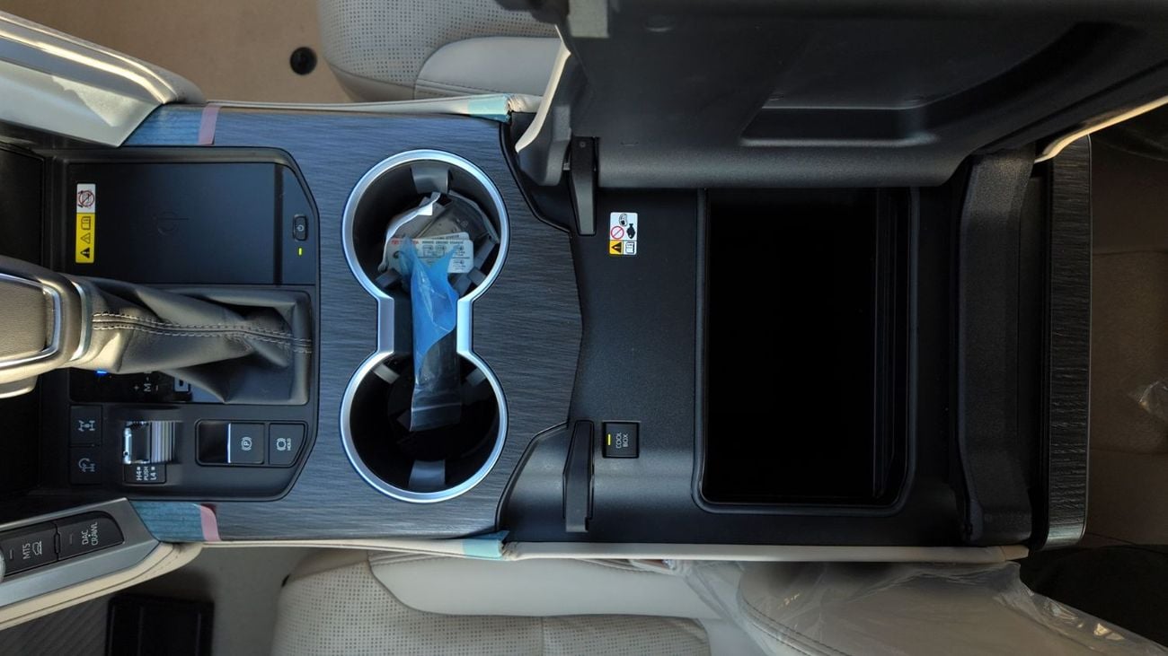 تويوتا لاند كروزر LAND CRUISER VXR 3.3L DIESEL 2025