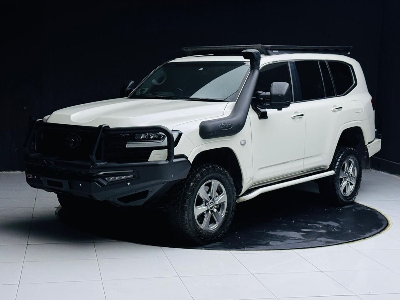 Toyota Land Cruiser Sahara( top of the line trim) RHD 3.3L V6 Twin-Turbo Diesel Engine Automatic Gear 4WD 7 Seats 5 Door