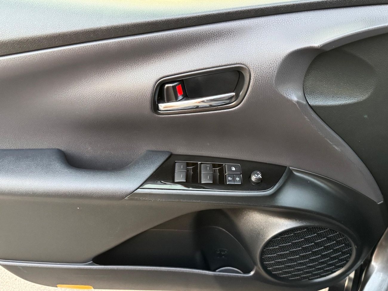 Toyota Prius 2022 PRIME PLUG IN HYBRID HEV Limited 1.8L FULL OPTION CANADA SPEC