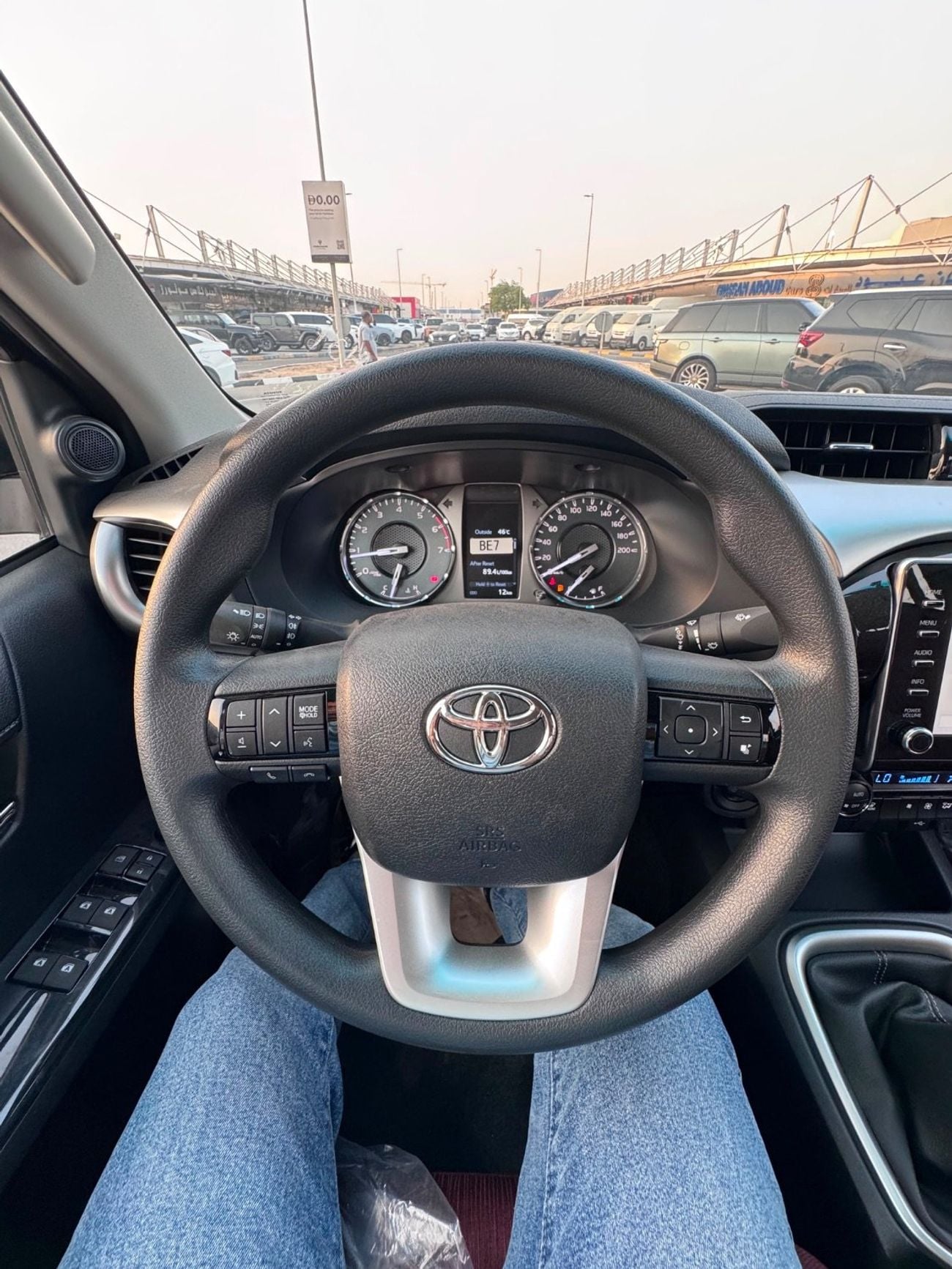 Toyota Hilux SR5 (NON GCC)