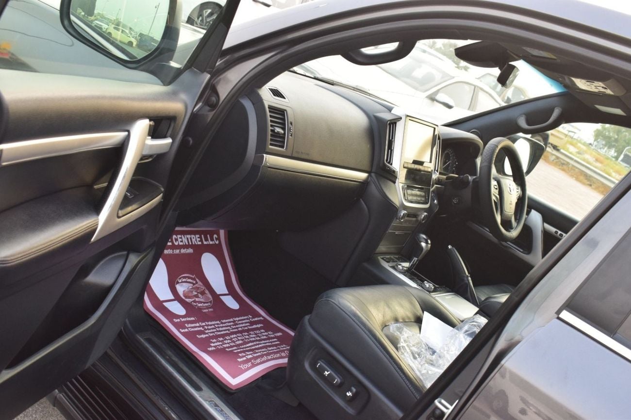 Toyota Land Cruiser 2018 TOYOTA LAND CRUISER  VX V8