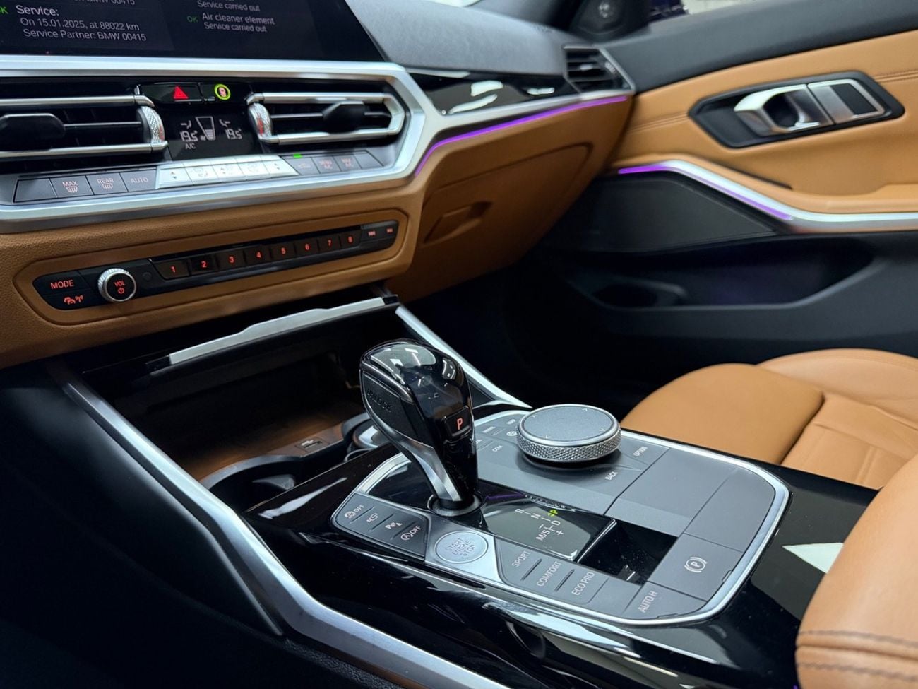 BMW 330i LUXURY LINE