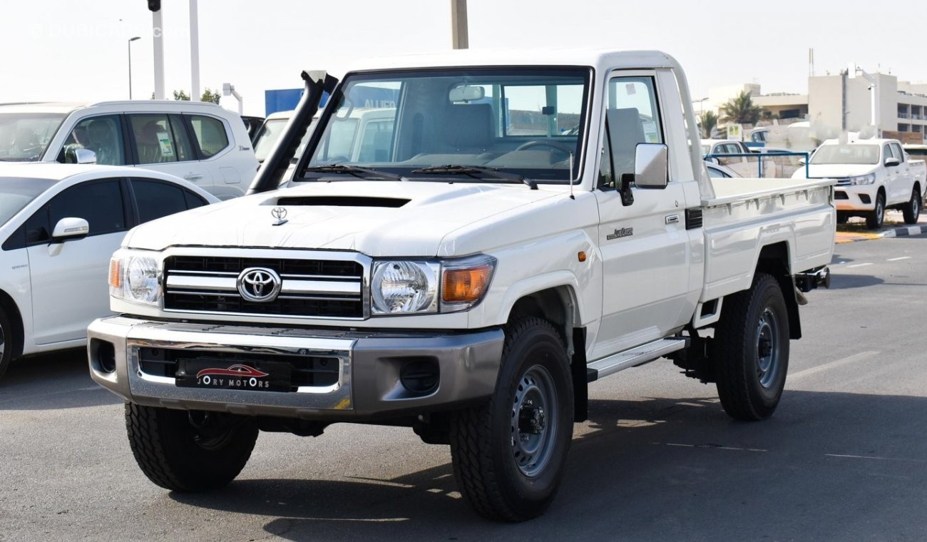 تويوتا لاند كروزر بيك آب 4.5L Diesel V8 Single Cabin