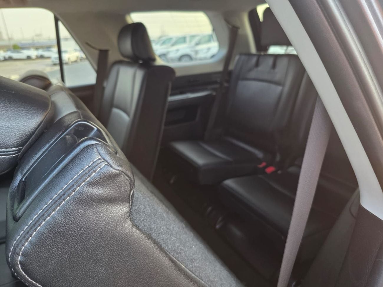 Toyota 4Runner LIMITED faceleft 2025 ( sunroof, 4x4, leather seat and 7 seater)
