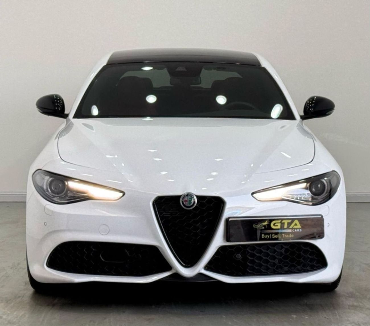 ألفا روميو جوليا Veloce Q2 2023 Alfa Romeo Giulia Veloce Q2, 2028 Alfa Romeo Warranty + Service Pack, Very Low Kms, G