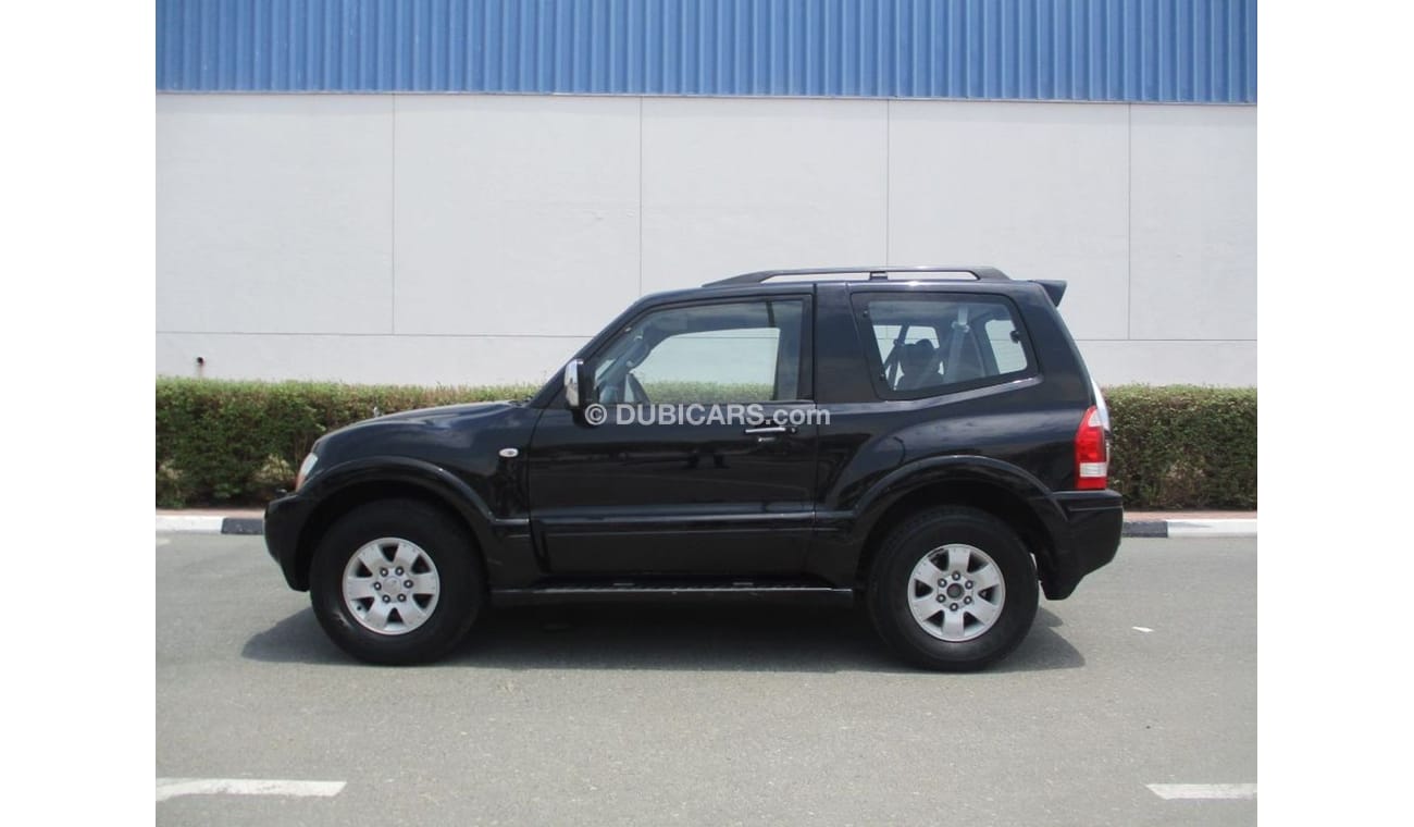Mitsubishi Pajero MITSUBISHI PAJERO  2 DOOR 2005 ORIGINAL PAINTS , SINGLE OWNER ,GULF SPACE