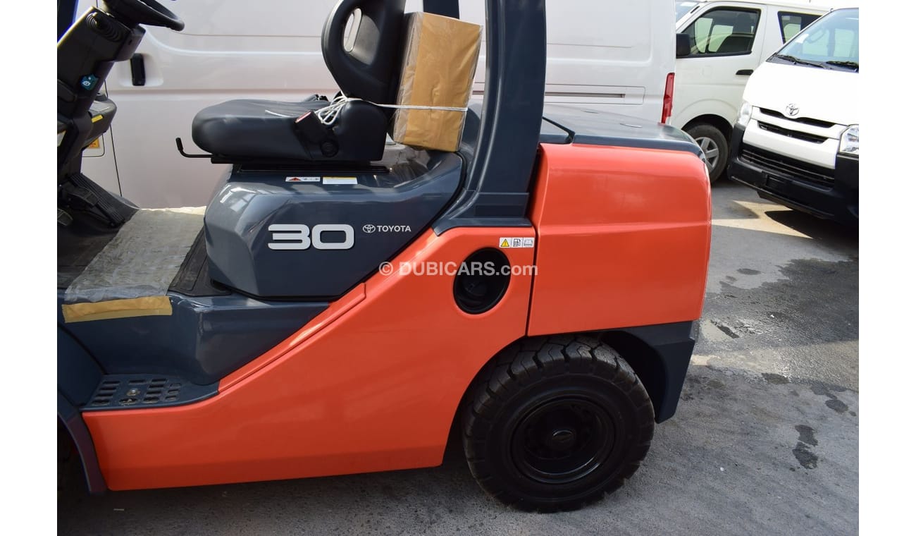 Toyota Fork lift Toyota Forklift 3.0 ton Diesel, model:2022. Brand New