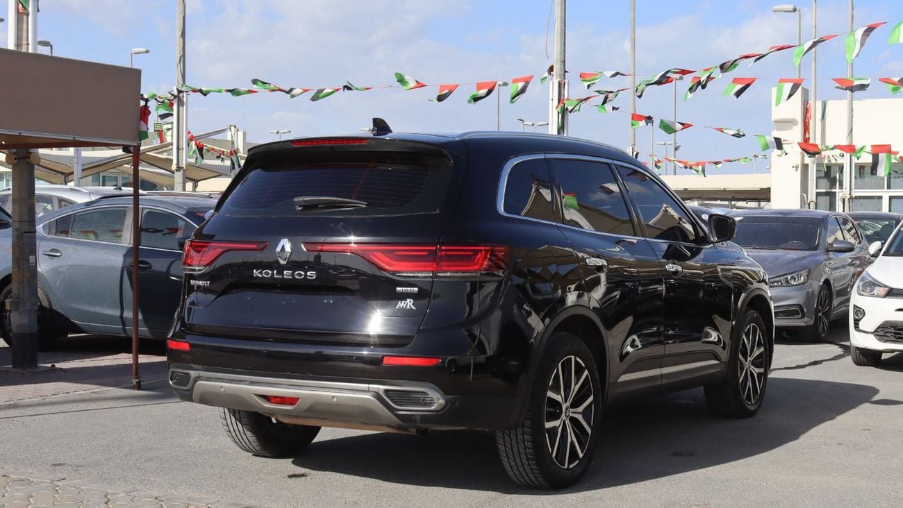 رينو كوليوس رينو كوليوس-2022- خليجى- فل أوبشن - بمحرك 2.5 -4WD - ممش قليل -بحاله ممتازه