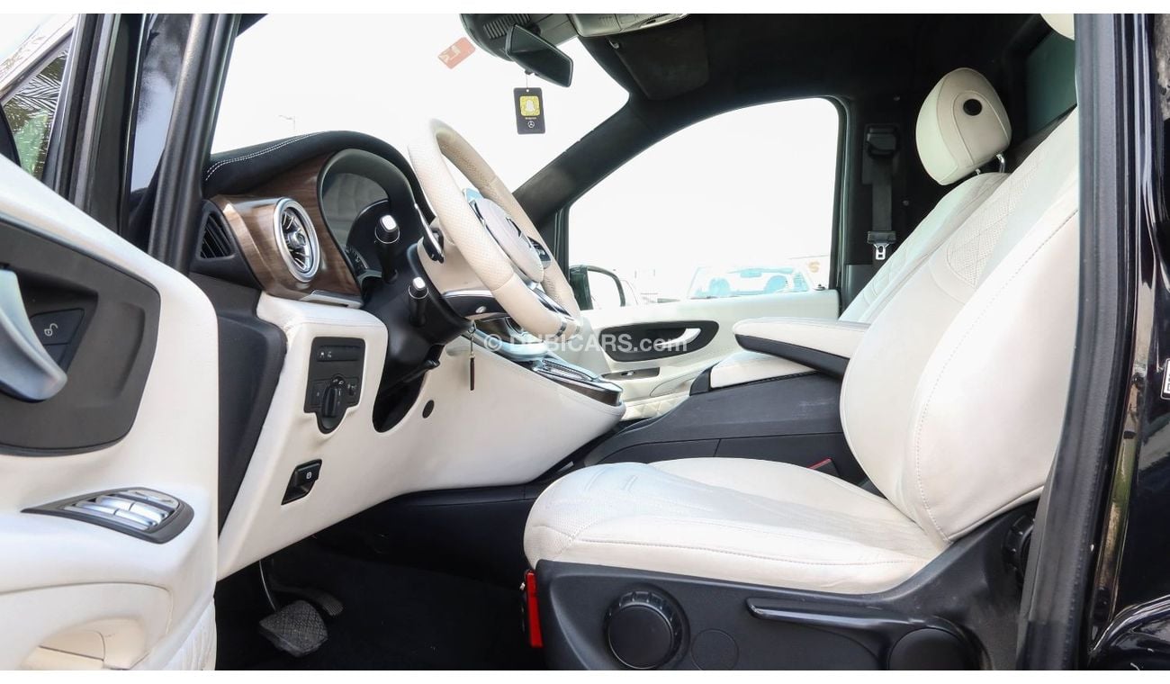 Mercedes Maybach V250 Maybach 2019/GCC/USED VIP Luxury Van.