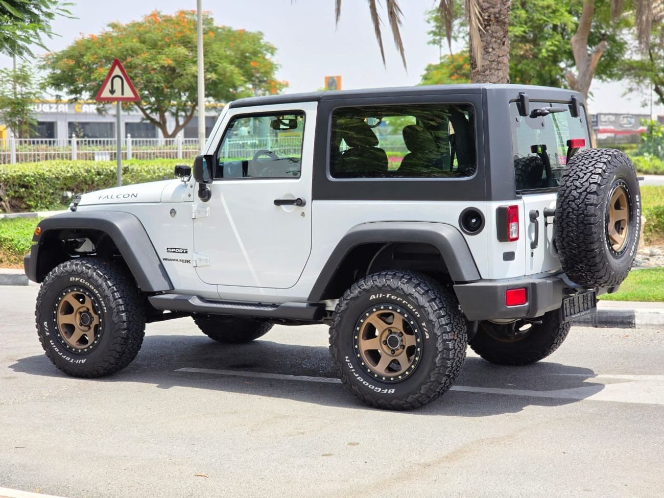 جيب رانجلر Sport 3.6L A/T (5 Seater)