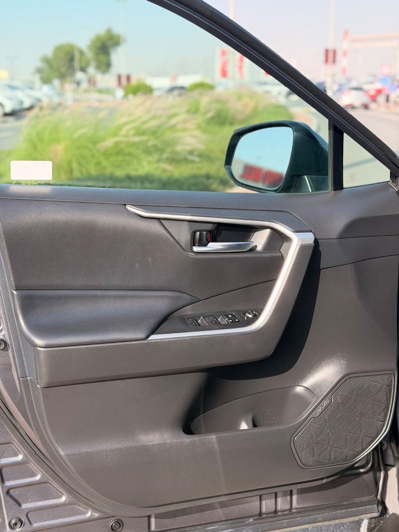 Toyota RAV4 XLE full option