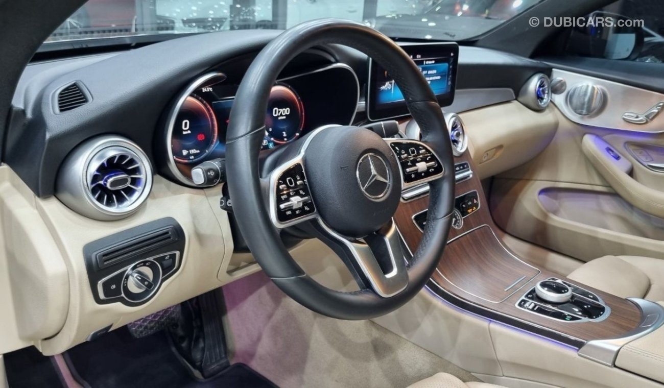 مرسيدس بنز C 300 كوبيه MERCEDES C300 COUPE 2019 IN BEAUTIFUL SHAPE FOR 115K AED